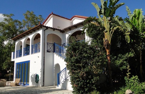 Gialova Villa | Villa Hetty with seaview at the Bay of Navarino