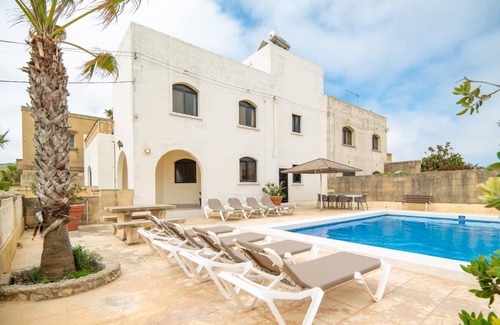 Ta' Għammar House | Villa Hgieri - Ghasri Holiday Home