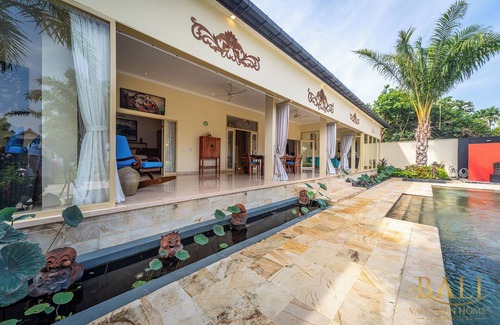 Dencarik Villa | Villa HI-KU-ME, Bali - Where Beauty and Artistry Unite in Harmony!
