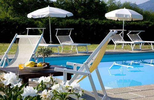 Porrena Villa | VILLA HOMES ARNO pool private use.