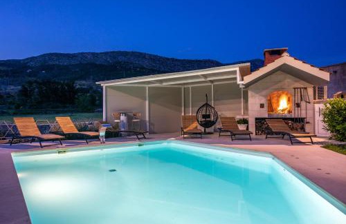 Tugare Villa | Villa Honey with private pool, near Split