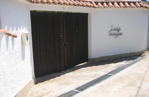 L'Hospitalet de l'Infant Villa | Villa in an excl. location, elevated on the 1st sealine, 300m from beach, 170m²