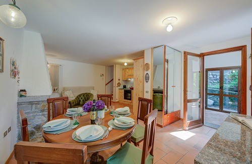 Castelveccana Villa | Villa Il Castagno Few Min From Beach, Castelveccana, Italy