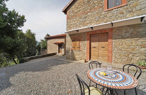 Pontremoli Villa | VILLA ILENIA 24pax, Restaurant, Large Pool, Free WI-FI, near to Cinque Terre