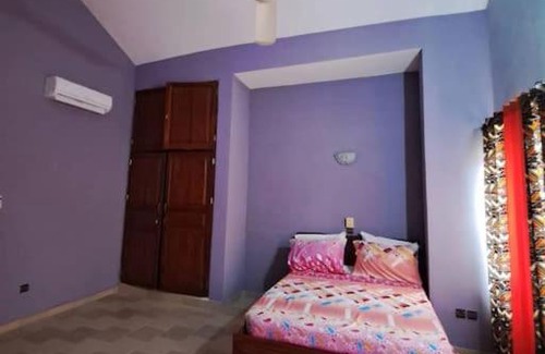 Abomey-Calavi Apartment | Villa ILLEMI avec un salon luxueux et des chambres somptueuses climatisées-ventilées sise à Abomey-Calavi