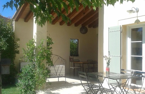 Cairanne Villa | villa in a quiet Cairanne, charming village on the wine trail