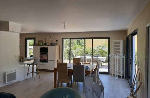 La Farlede House | Villa in a quiet hamlet 20 minutes from the beach