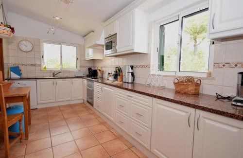 Sesmarias Villa | Villa in Albufeira with Pool & Ocean Views