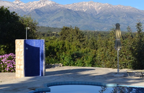 Douliana Villa | Villa in Almyrida with Private pool, Sea & Mountain Views - free wifi & air con