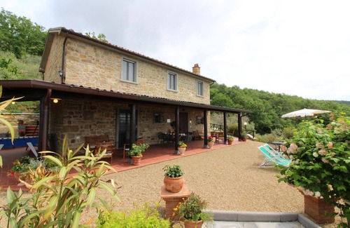 Loro Ciuffenna Villa | Villa in an extremely panoramic position with private pool for 6 persons, perfect for groups of frie