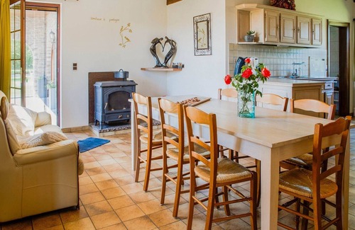 Bievre Villa | Villa in Biטvre with garden