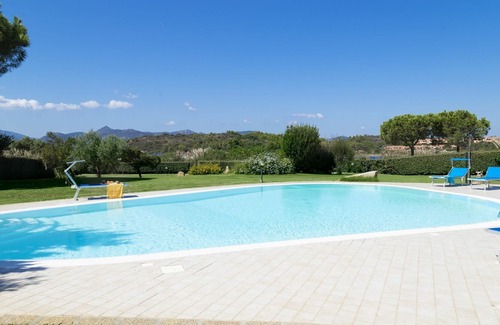 Capo Coda Cavallo Villa | Villa in Capo Coda Cavallo with 6 bedrooms sleeps 12