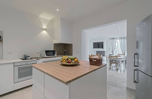 Carovigno Villa | Villa in Carovigno with 6 bedrooms sleeps 12