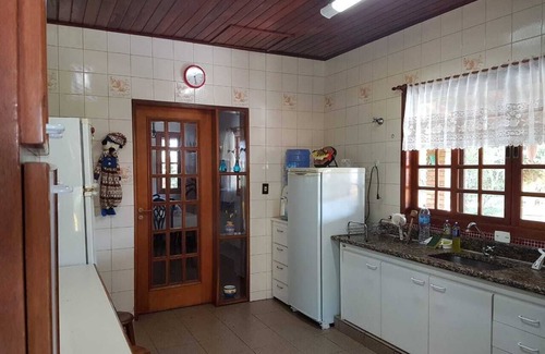 Mairinque House | Villa in condominium, polesp court, heated pool and view of green area