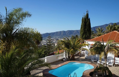 Tajuya Ski Chalet | Villa in El Paso with spectacular views