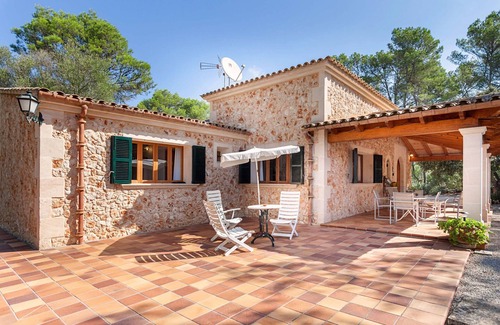 Lloret de Vistalegre Villa | Villa in Lloret with 3 bedrooms, Wifi, private pool and BBQ 30 minutes from the seaSa Rota de Can Blanc