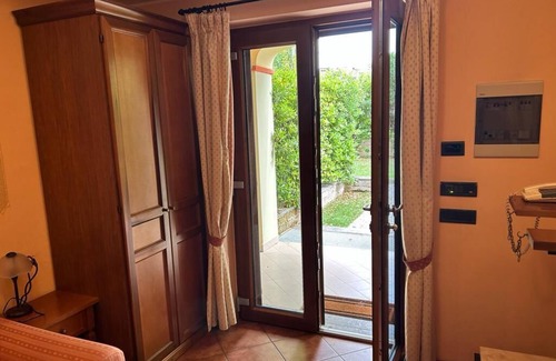 Rome Province Villa | Villa in golf course