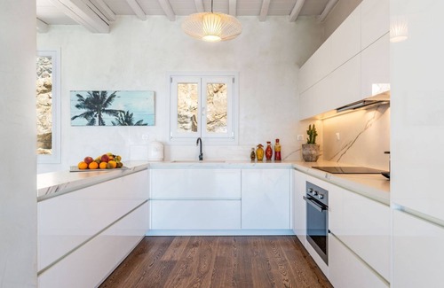 Agios Ioannis Villa | Villa in Agios Ioannis Mykonos with 6 bedrooms sleeps 12