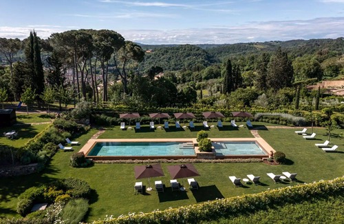 Impruneta Villa | Villa in Convento Di San Paolo with 20 bedrooms sleeps 40