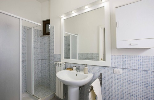 Marina Velca Villa | Villa in Marina Velca with 3 bedrooms sleeps 6