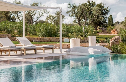 Cisternino Villa | Villa in Montanaro with 6 bedrooms sleeps 12