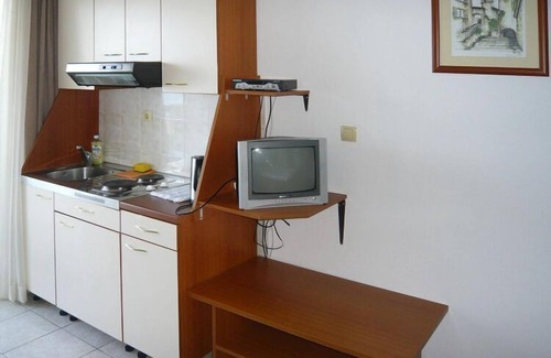 Omis Apartment | Villa in Nemira with Sea Views and Hiking