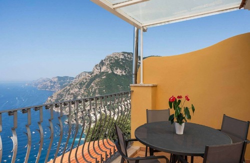 Path of the Gods Apartment | Villa in Nocelle with Amalfi Coast Views