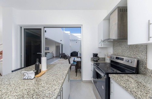 El Soco House | Villa in Playa Mueva Romana – Steps from Beach!