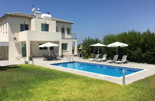 Goudi Villa | VILLA IN PARADISE