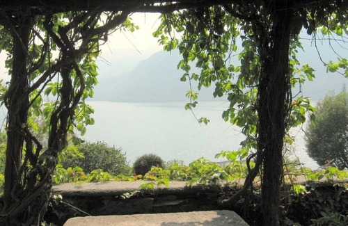 Crabbia Villa | Villa in Pettenasco, Lake Orta, superb views on lake, large private garden