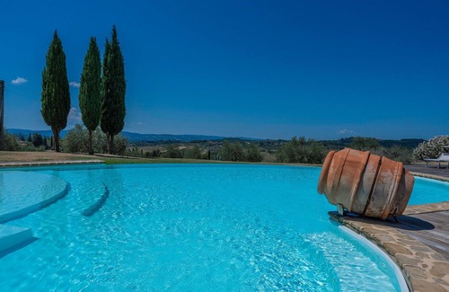 Poggibonsi Villa | Villa in Poggibonsi with 6 bedrooms sleeps 12