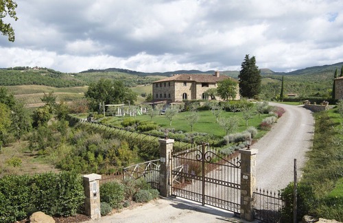 Radda in Chianti Villa | Villa in Radda In Chianti with 6 bedrooms sleeps 12