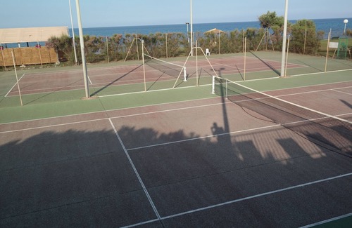 Prunete House | Villa in residence with swimming pool, tennis and direct to the beach in Corsica