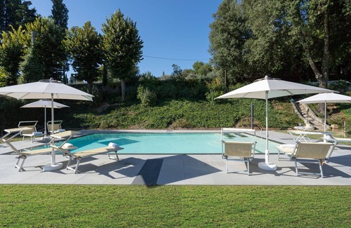 Ronta Villa | Villa in Ronta with 13 bedrooms sleeps 26