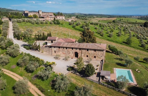 Castellina in Chianti Villa | Villa in San Leonino with 6 bedrooms sleeps 12