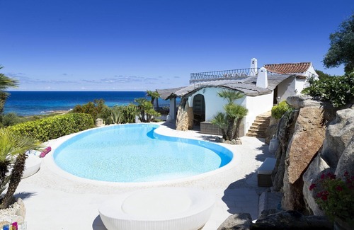 San Teodoro City Centre Villa | Villa in San Teodoro with 4 bedrooms sleeps 8
