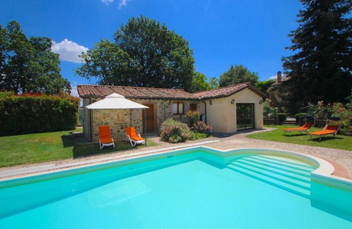 San Venanzo Villa | Villa in San Venanzo with Pool and Sauna