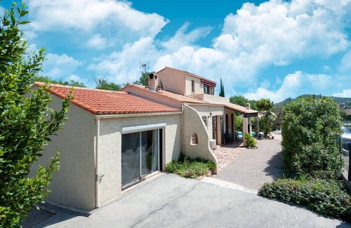 Taradeau House | Villa in Taradeau near Vineyards & Beaches