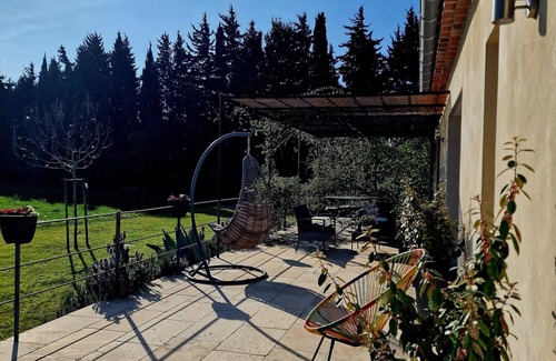 Mouries Villa | Villa in the countryside with views of the Alpilles.