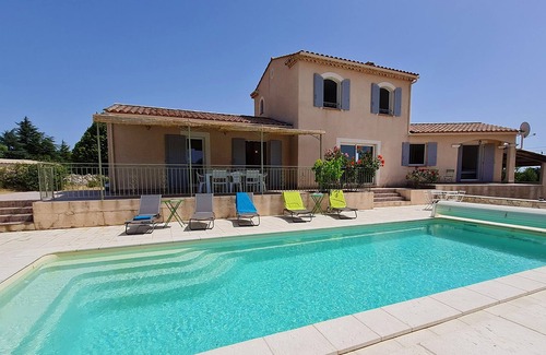 Simiane-la-Rotonde House | Villa in the countryside with heated pool