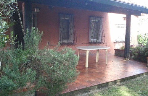 Giannella Villa | Villa in the green, quiet, 200 meters from the beach of Giannella