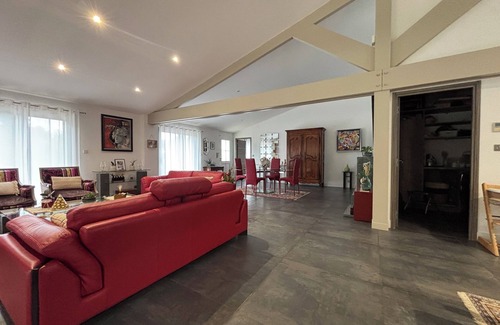 French Atlantic Coast Villa | Villa in the heart of the pine forest with heated pool, close to beaches.
