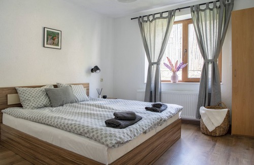 Devin Villa | Villa in the heart of the mountain next to the forest!
