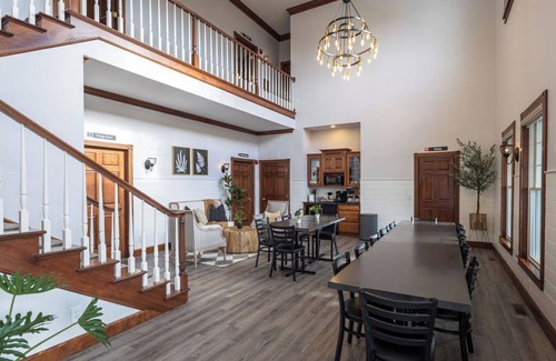 Millersburg House | Villa in the heart of Amish Country with amazing rooms, wide porches, beautiful views, and walking distance to Berlin's dining and shopping.