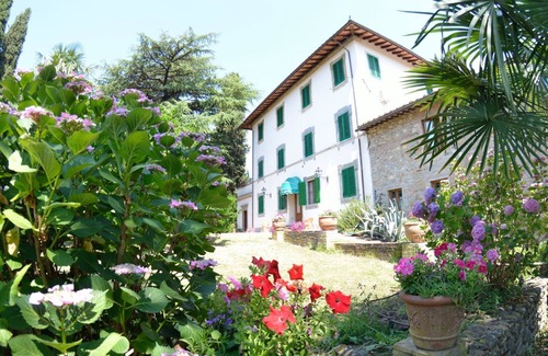 Uzzano Villa | Villa in Uzzano with 4 bedrooms sleeps 10