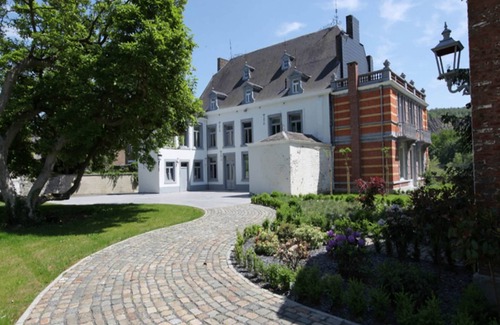 Wanze Villa | Villa in Wanze with Pool and Tennis Court