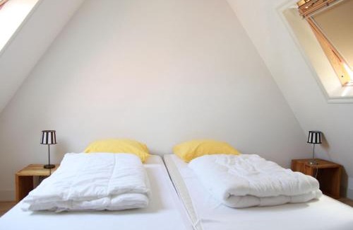 Hippolytushoef Villa | Villa in Wieringer Style with Garden