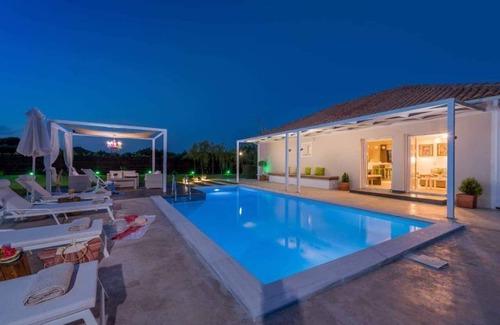 Vanato Villa | Villa in Zakynthos with Pool & Near Tsilivi Beach