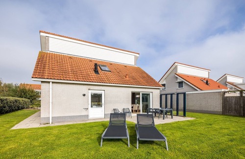 Scharendijke Villa | Villa in Zeeland near the Beach