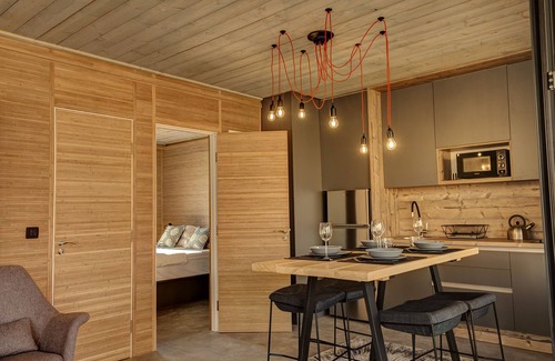 Zrce Villa | Villa in Zrce, close to the beach, water sports, festival, party, free wifi, up to 6 people.